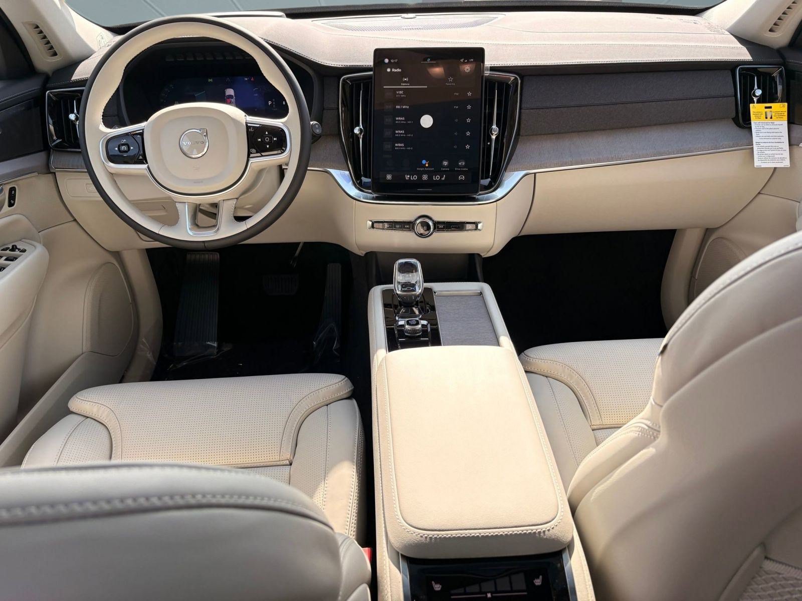 New 2026 Volvo XC90 B6 Ultra w/ Protection Package AWD/4WD image 16