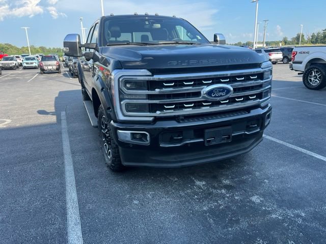 Used 2023 Ford F250 Platinum AWD/4WD image 5