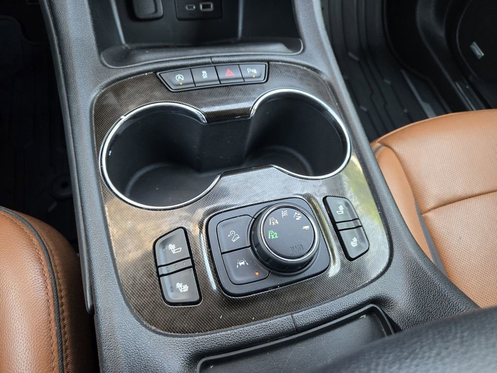 Used 2020 GMC Acadia AT4 w/ Driver Alert Package II image 17