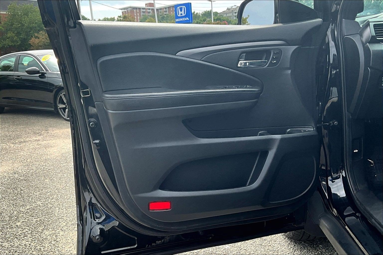 Used 2021 Honda Passport EX-L image 17