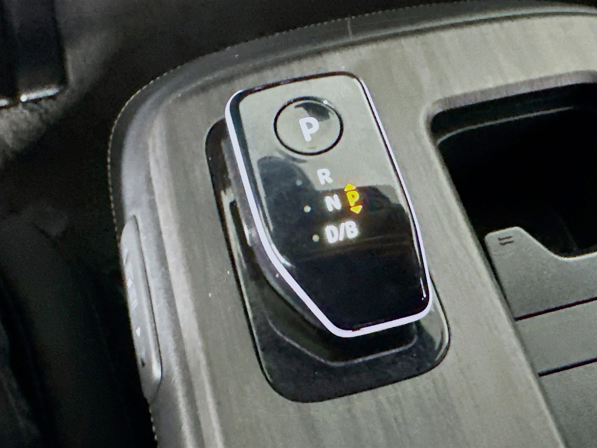 Used 2023 Nissan Ariya AWD image 25