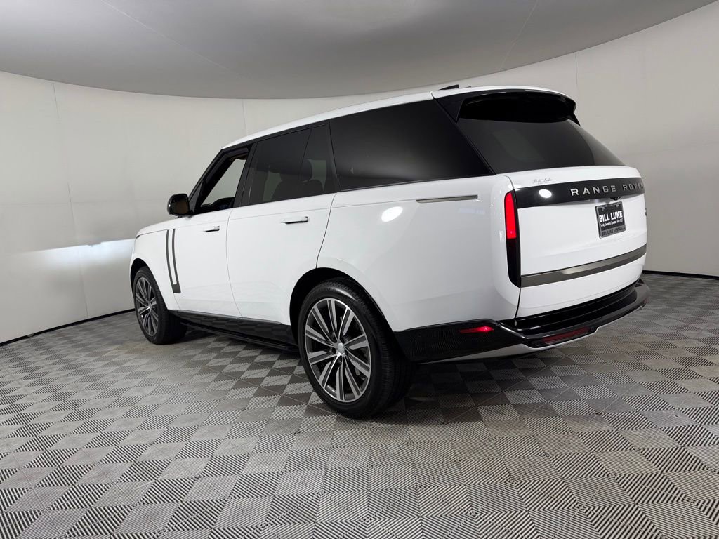 Used 2023 Land Rover Range Rover SE image 7