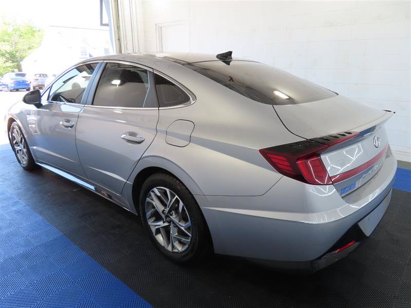Used 2023 Hyundai Sonata SEL w/ Convenience Package FWD image 10