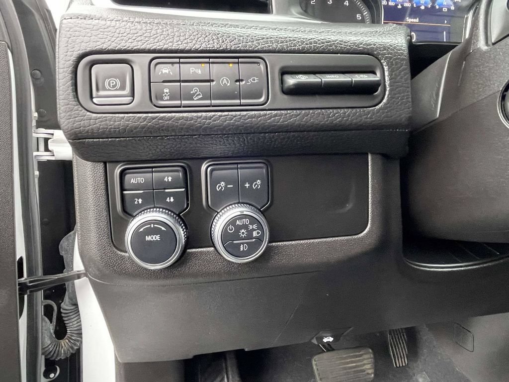 Used 2021 GMC Yukon Denali AWD/4WD image 27