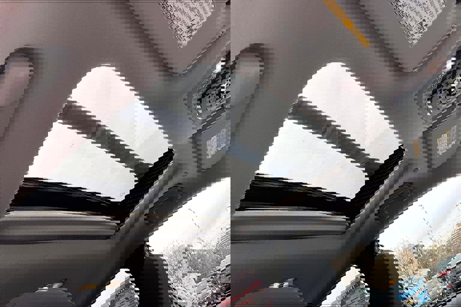 Used 2022 Toyota Corolla Cross LE w/ Moonroof Package image 21