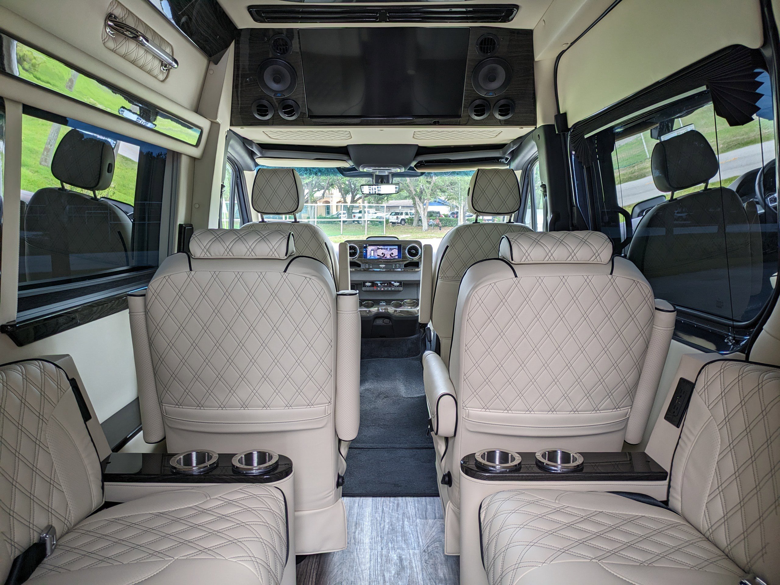 Used 2025 Mercedes-Benz Sprinter 144 Cargo image 31