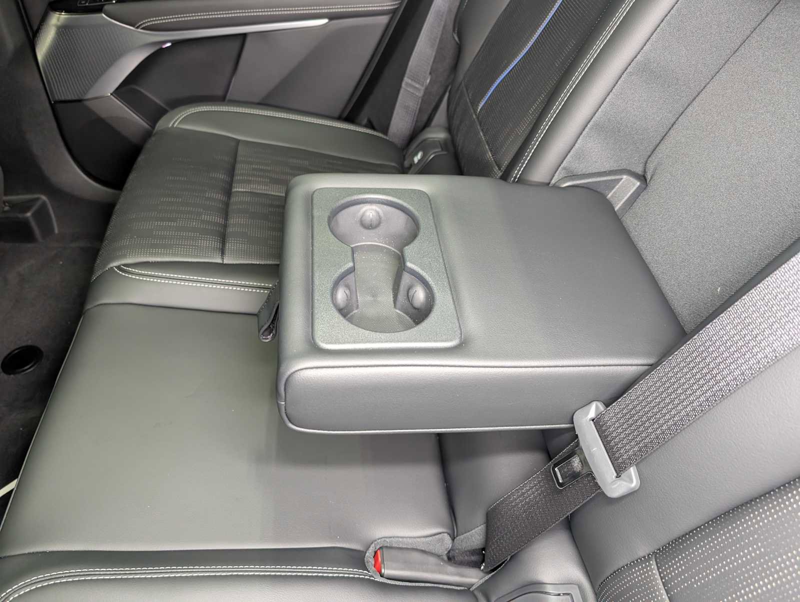 New 2026 Cadillac Lyriq V image 21