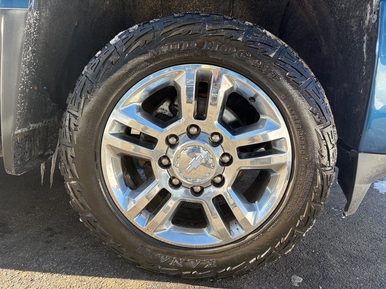 Used 2019 Chevrolet Silverado 2500 High Country w/ Duramax Plus Package AWD/4WD image 20