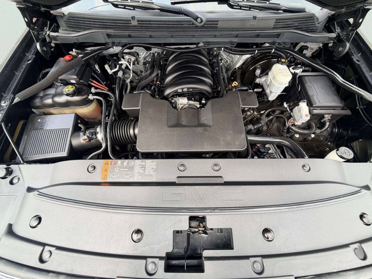 Used 2018 GMC Sierra 1500 Denali AWD/4WD image 9