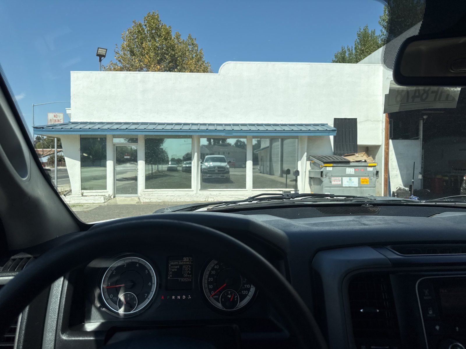 Used 2018 RAM 1500 Tradesman w/ Chrome Appearance Group RWD image 13