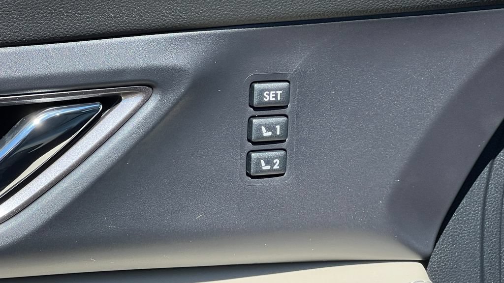 New 2026 Subaru Ascent Limited AWD/4WD image 18