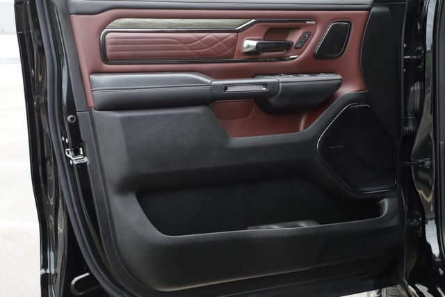 Used 2025 RAM 1500 Limited AWD/4WD image 19