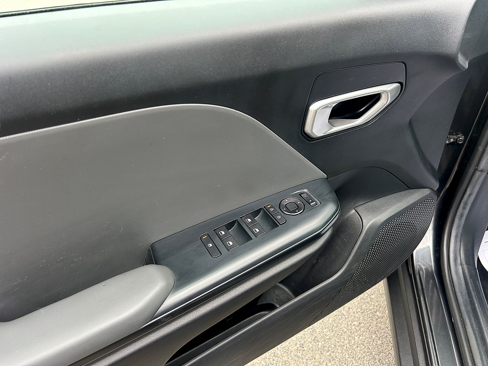 Used 2025 Kia K4 FWD image 12