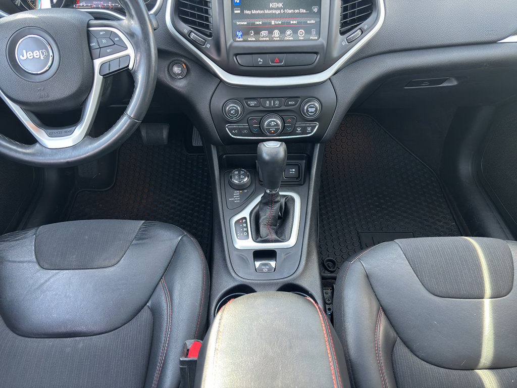 Used 2018 Jeep Cherokee Trailhawk w/ Comfort/Convenience Group image 16