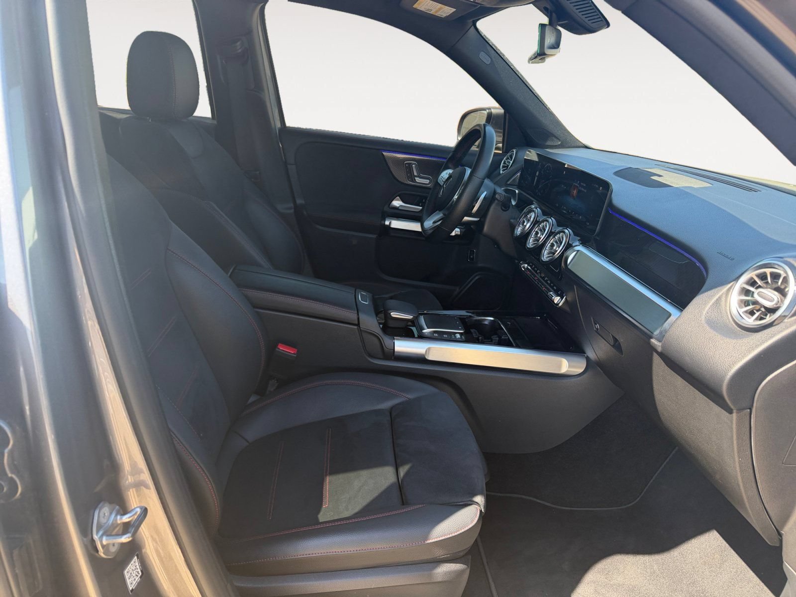 Used 2021 Mercedes-Benz GLB 250 image 15