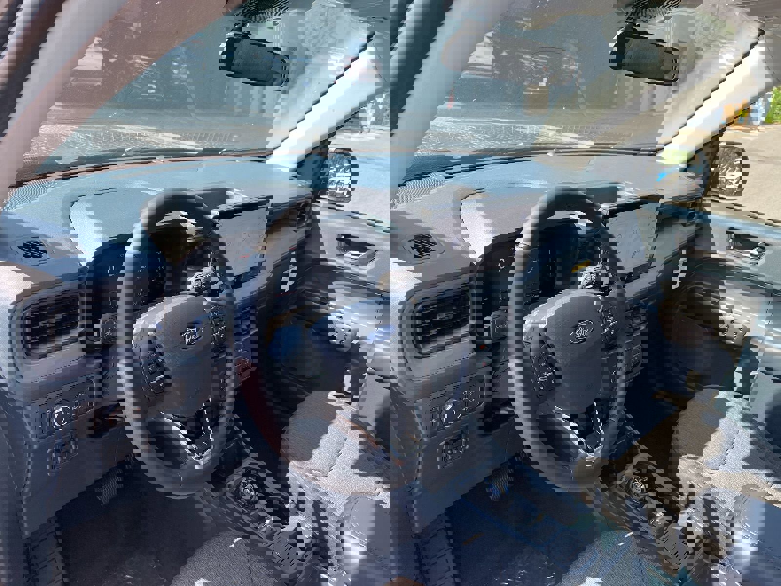 New 2025 Ford Maverick XLT w/ XLT Luxury Package image 17