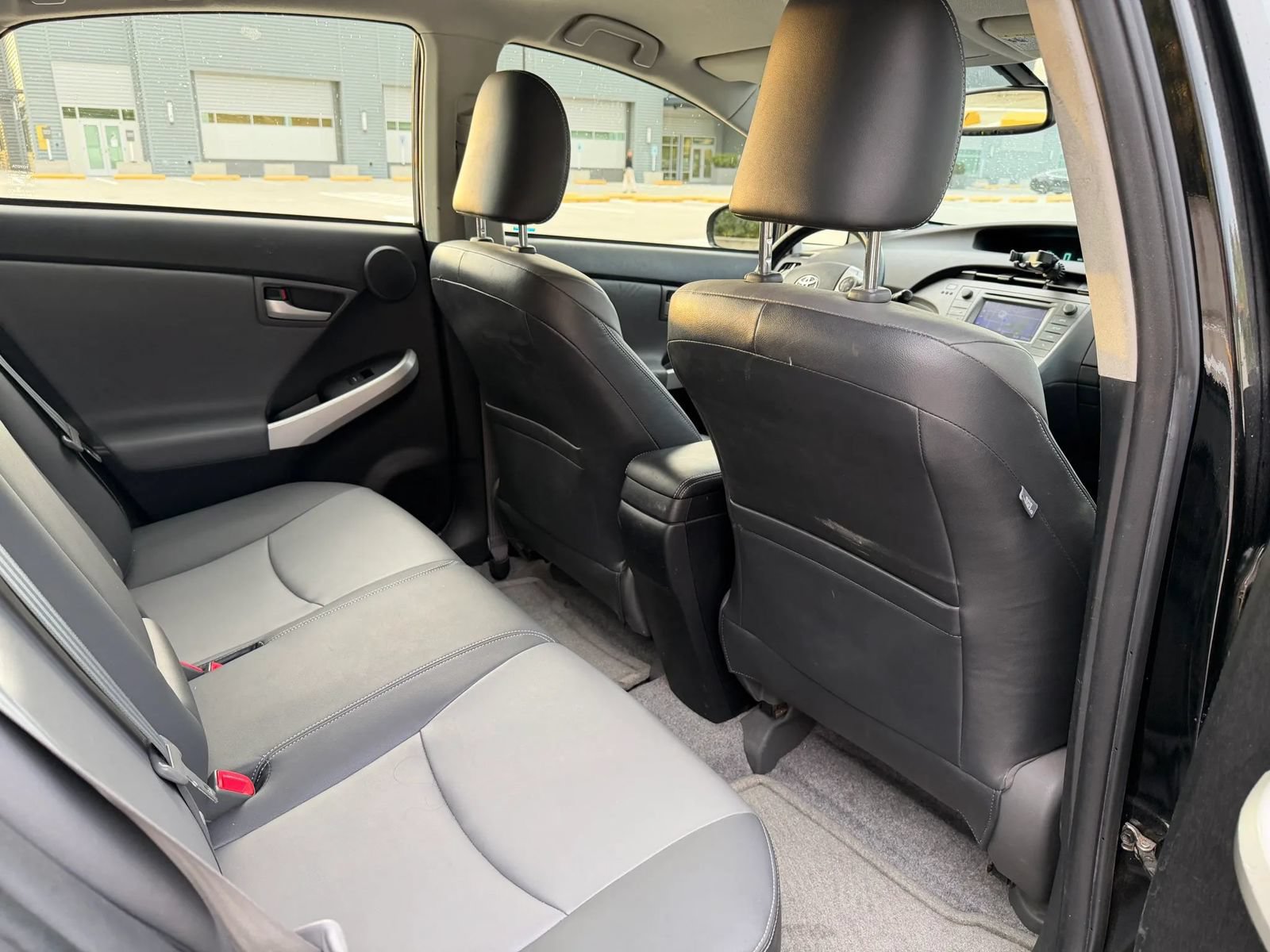 Used 2014 Toyota Prius Four FWD image 37