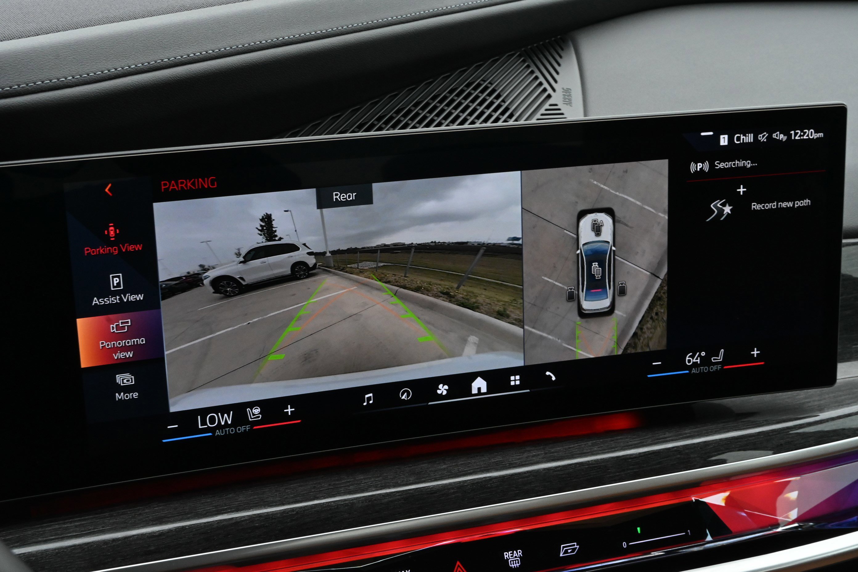 Certified 2023 BMW 740i w/ Parking Assistance Package image 19