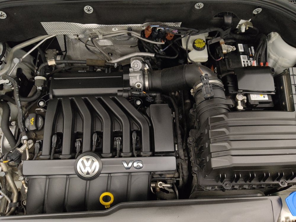 Used 2022 Volkswagen Atlas Cross Sport SE FWD image 30