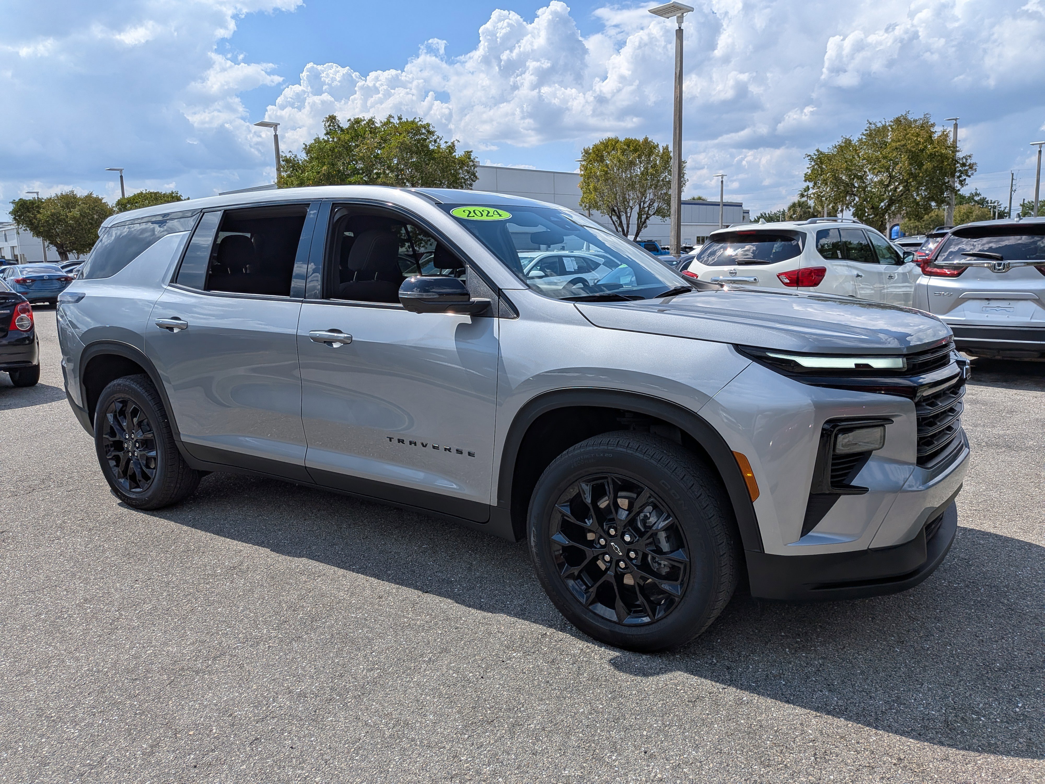 Used 2024 Chevrolet Traverse LS w/ Midnight/Sport Edition