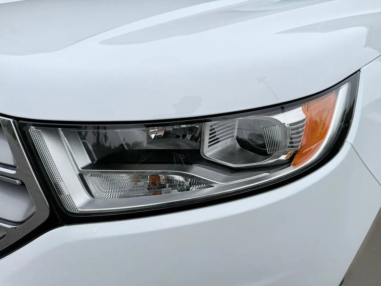 Used 2018 Ford Edge SEL w/ Equipment Group 201A AWD/4WD image 13