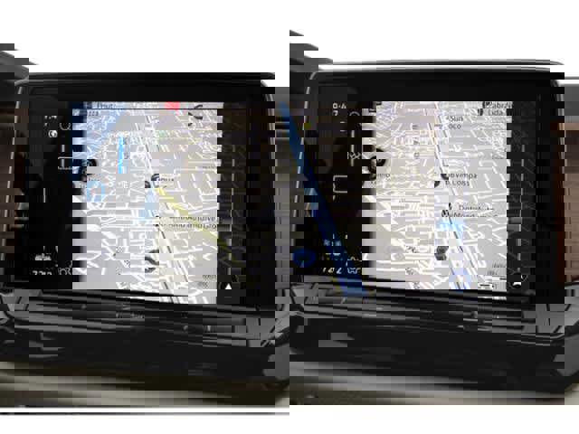 Used 2025 Volkswagen Atlas SEL Premium R-Line image 16