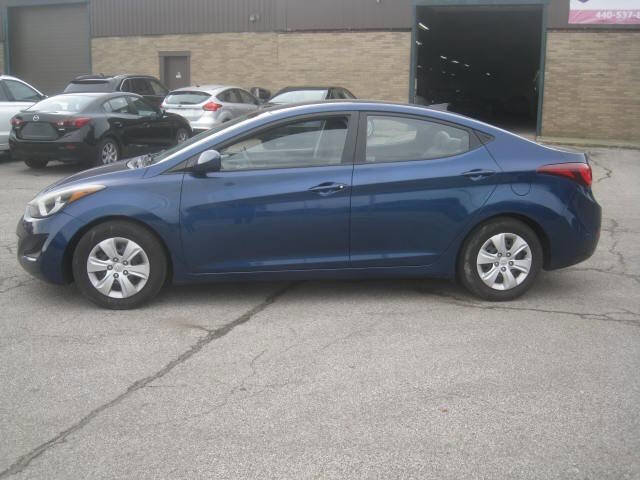 Used 2016 Hyundai Elantra SE image 8