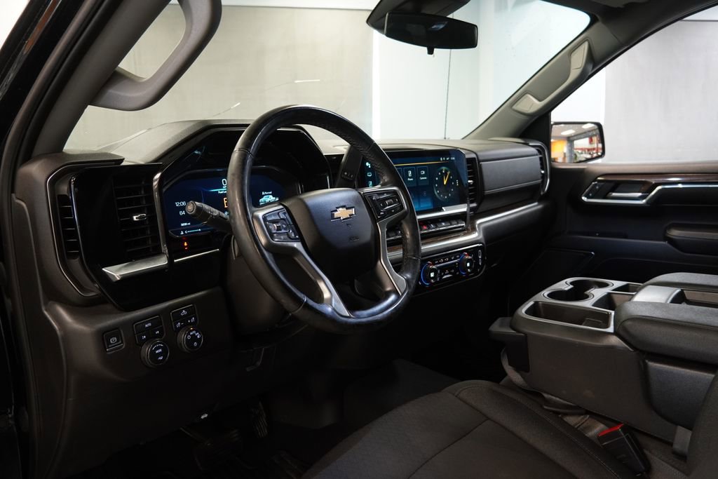 Certified 2023 Chevrolet Silverado 1500 LT AWD/4WD image 6