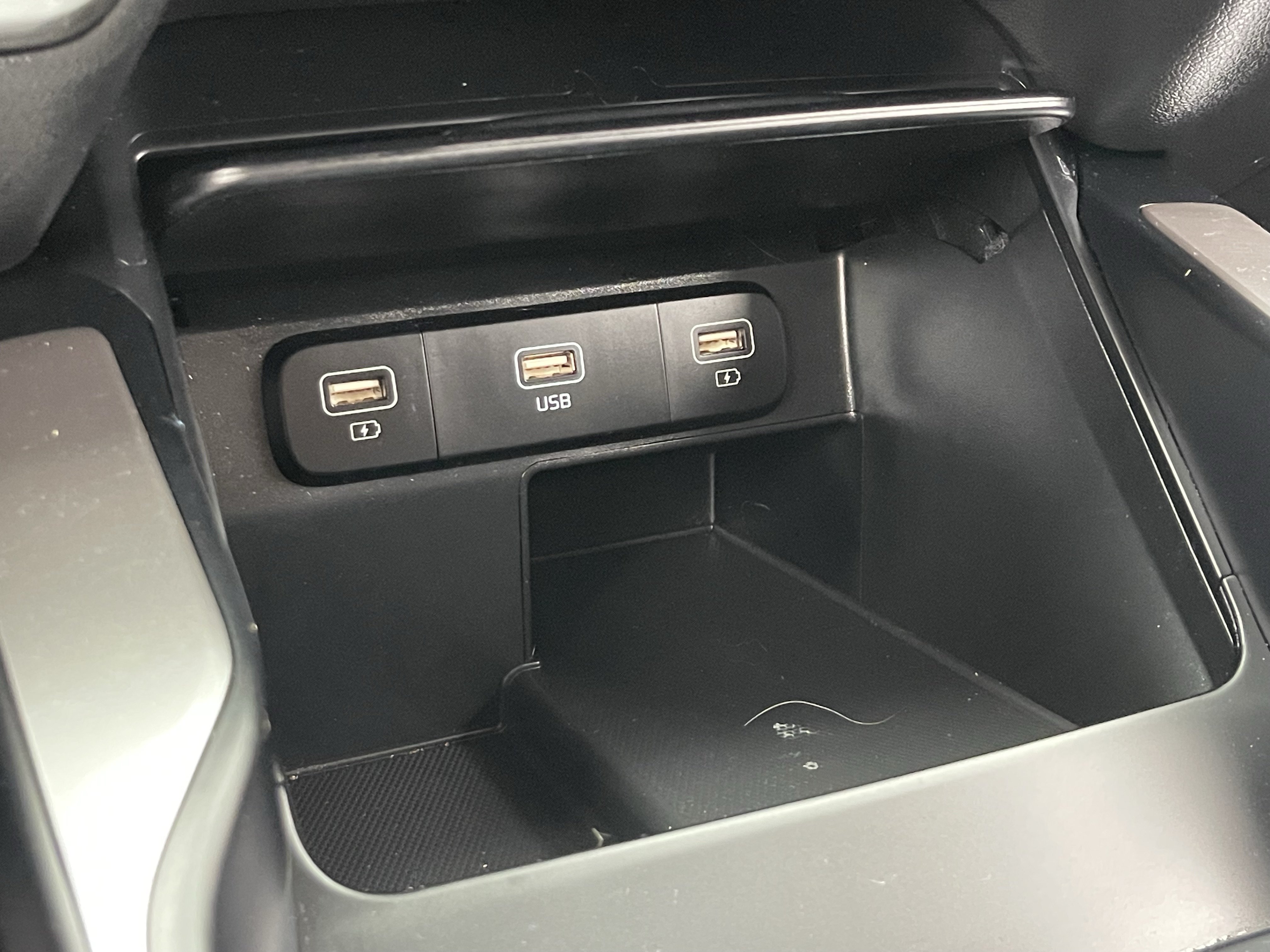 Certified 2022 Kia Sorento LX FWD image 26