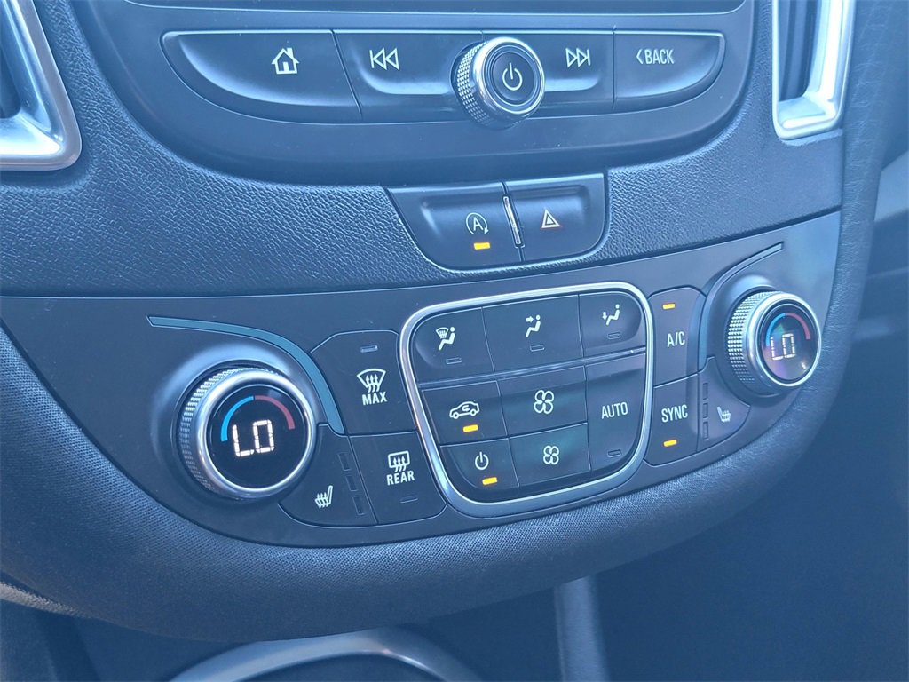 Used 2020 Chevrolet Malibu LT image 28