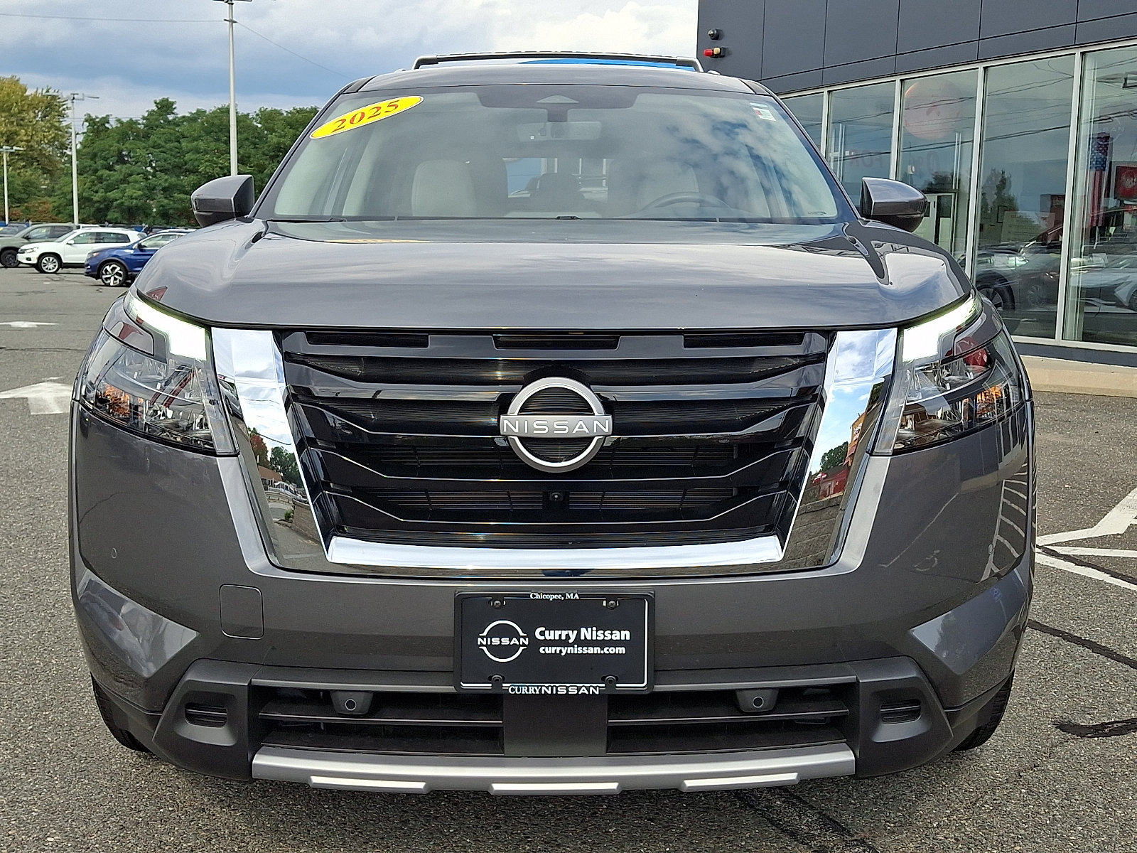 Certified 2025 Nissan Pathfinder SL AWD/4WD image 2