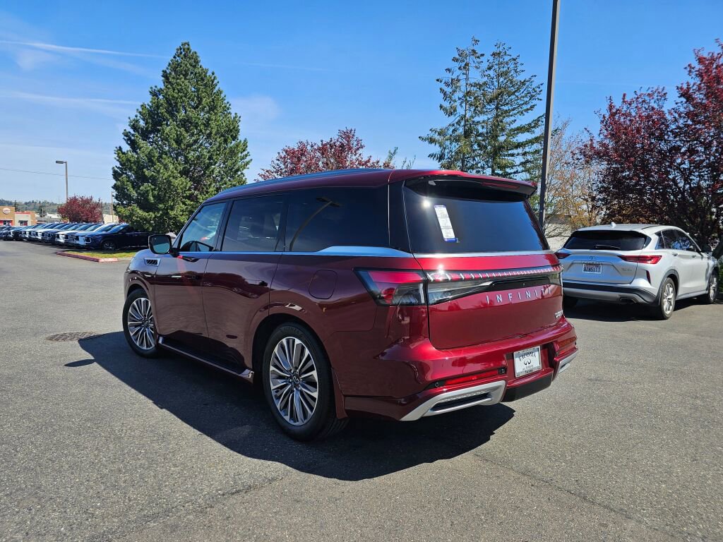 New 2025 INFINITI QX80 Luxe image 5