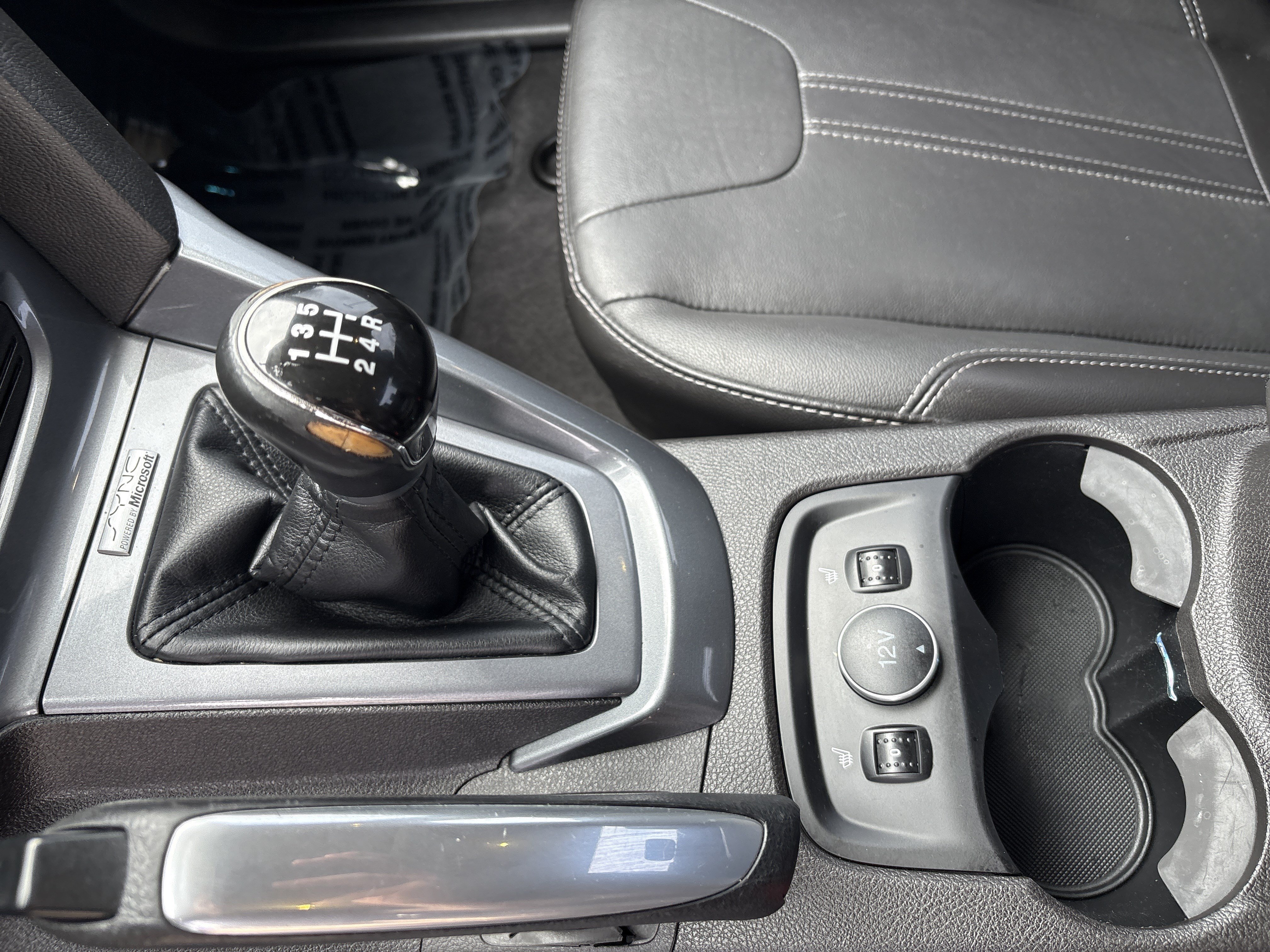 Used 2013 Ford Focus Titanium w/ Titanium Handling Pkg FWD image 11