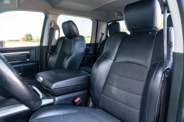 Used 2018 RAM 2500 Big Horn w/ Sport Appearance Group AWD/4WD image 27