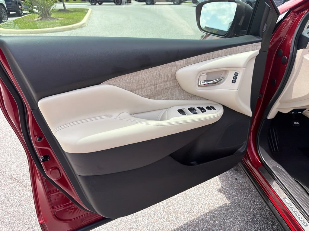 Used 2021 Nissan Murano SL FWD image 21