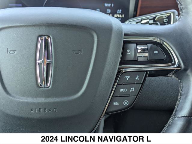 Used 2024 Lincoln Navigator L Reserve AWD/4WD image 14