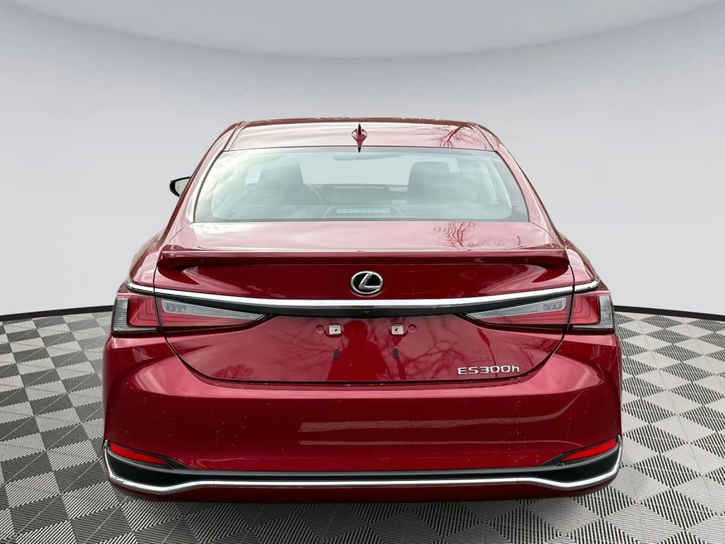 Used 2025 Lexus ES 300h w/ Luxury Package image 3