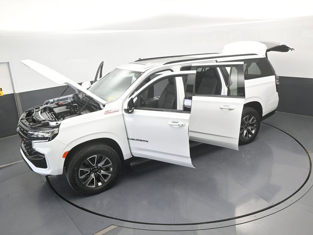 Used 2024 Chevrolet Suburban Z71 image 70