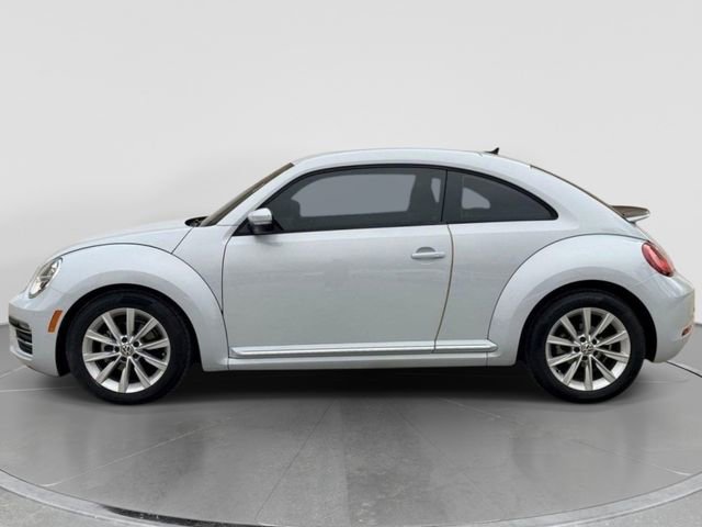 Used 2017 Volkswagen Beetle 1.8T SE image 2