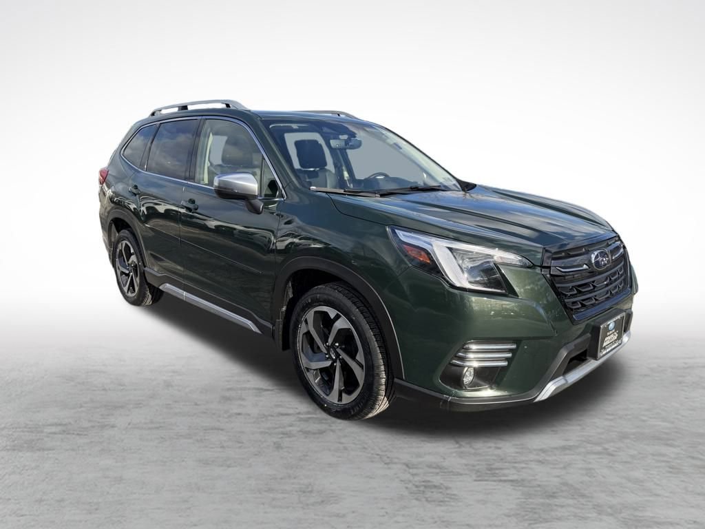 Used 2023 Subaru Forester Touring image 4