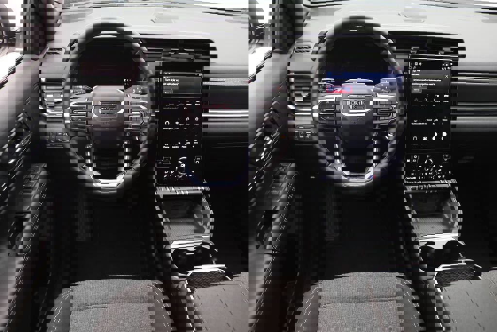 Used 2025 GMC Terrain Elevation image 13