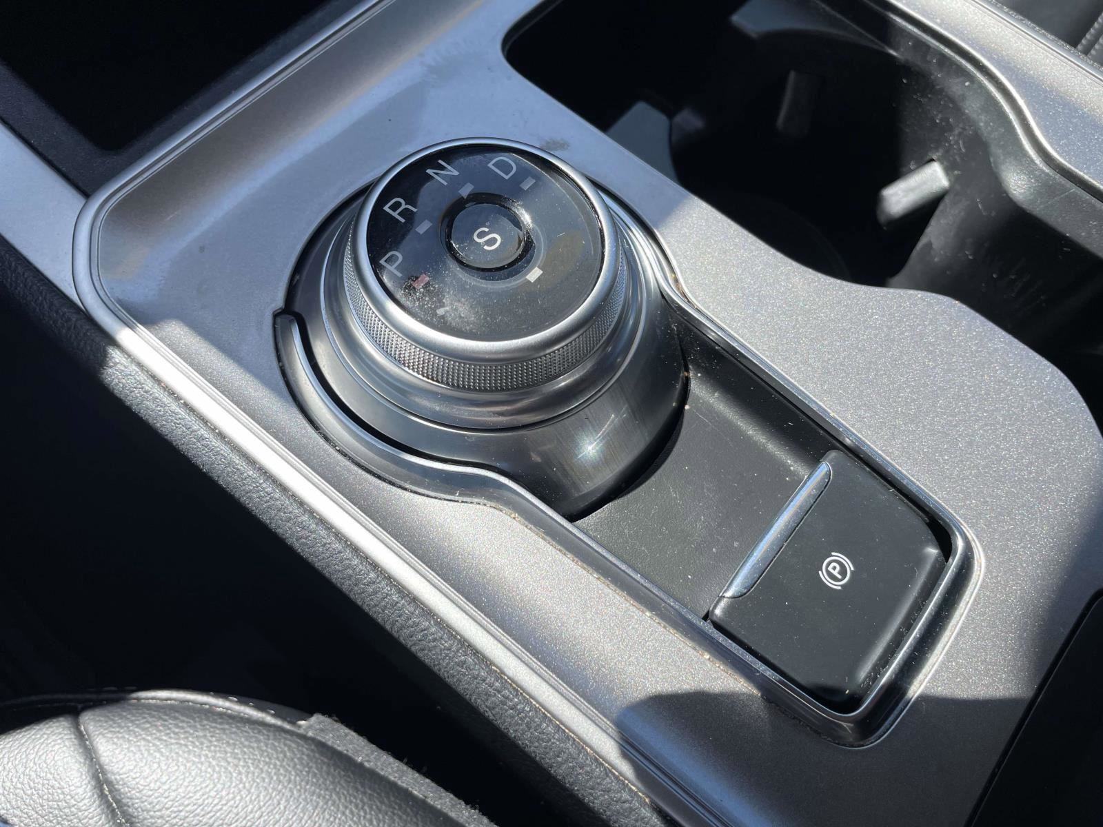 Used 2023 Ford Edge SEL w/ Cargo Accessory Package image 15