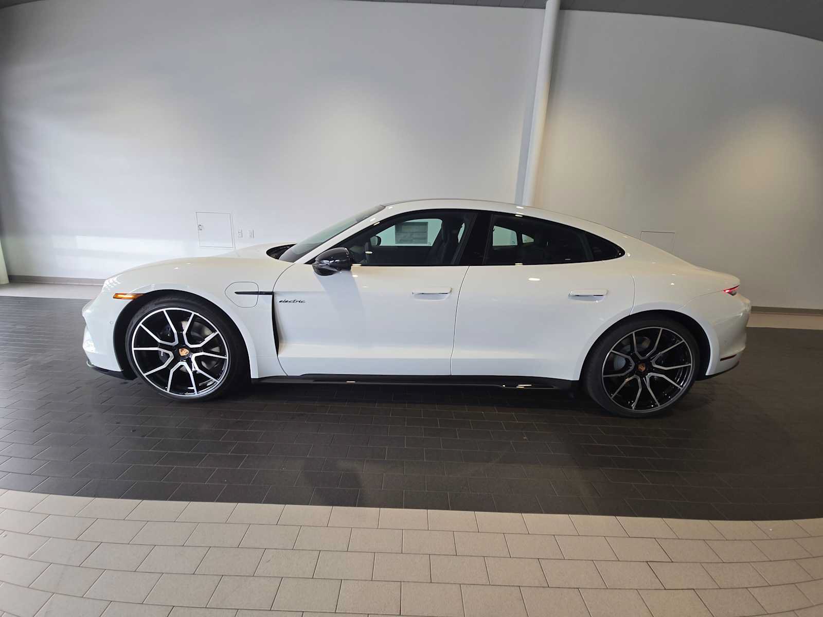New 2026 Porsche Taycan AWD/4WD image 2