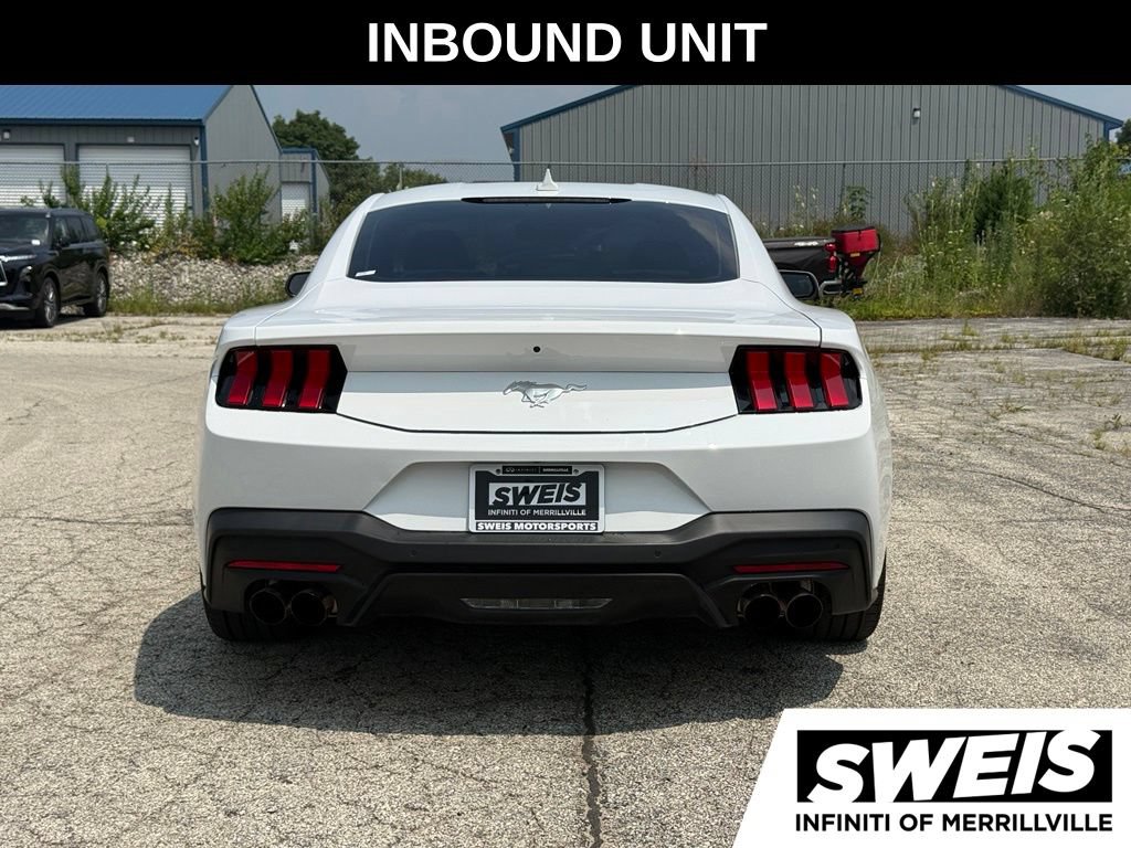 Used 2025 Ford Mustang Premium RWD image 7