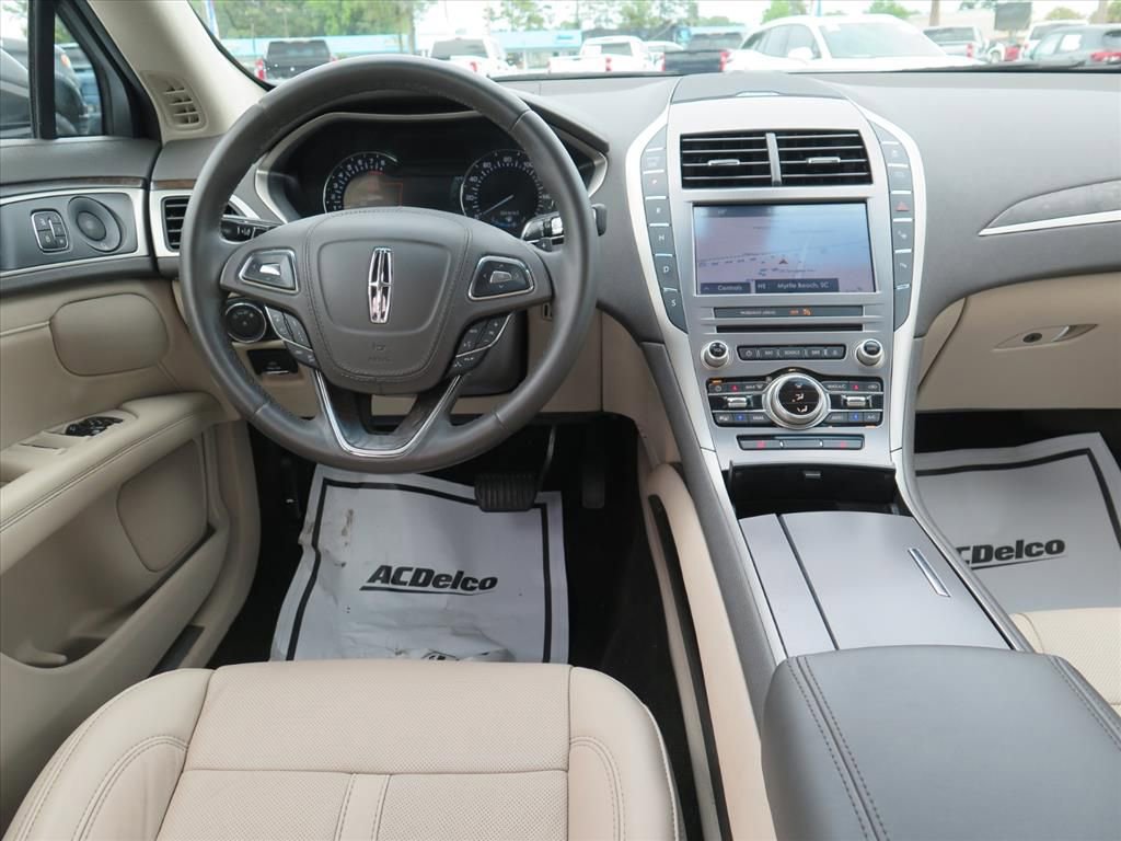 Used 2020 Lincoln MKZ Reserve AWD/4WD image 16
