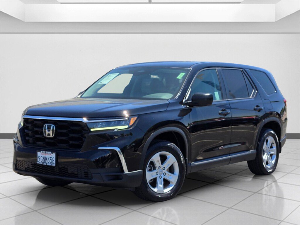 Used 2023 Honda Pilot LX image 9