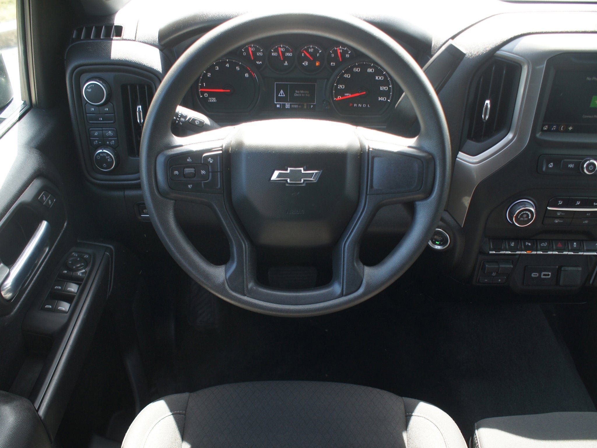 Used 2025 Chevrolet Silverado 2500 Custom w/ Custom Value Package image 5