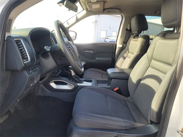 Certified 2022 Nissan Frontier SV image 9