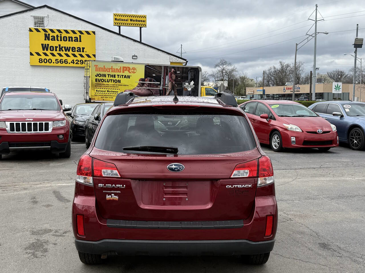Used 2012 Subaru Outback 2.5i Limited w/ Moonroof Pkg AWD/4WD image 4