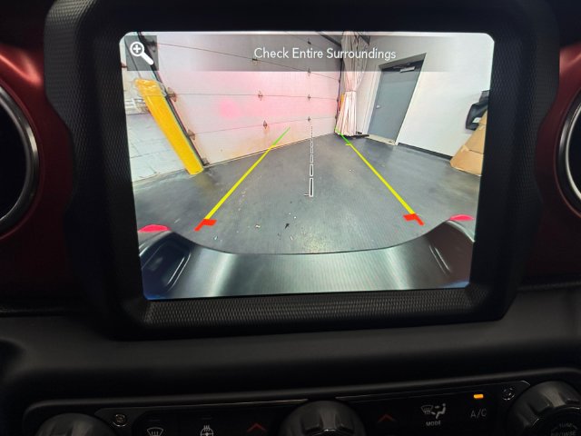 Used 2021 Jeep Gladiator Rubicon AWD/4WD image 17